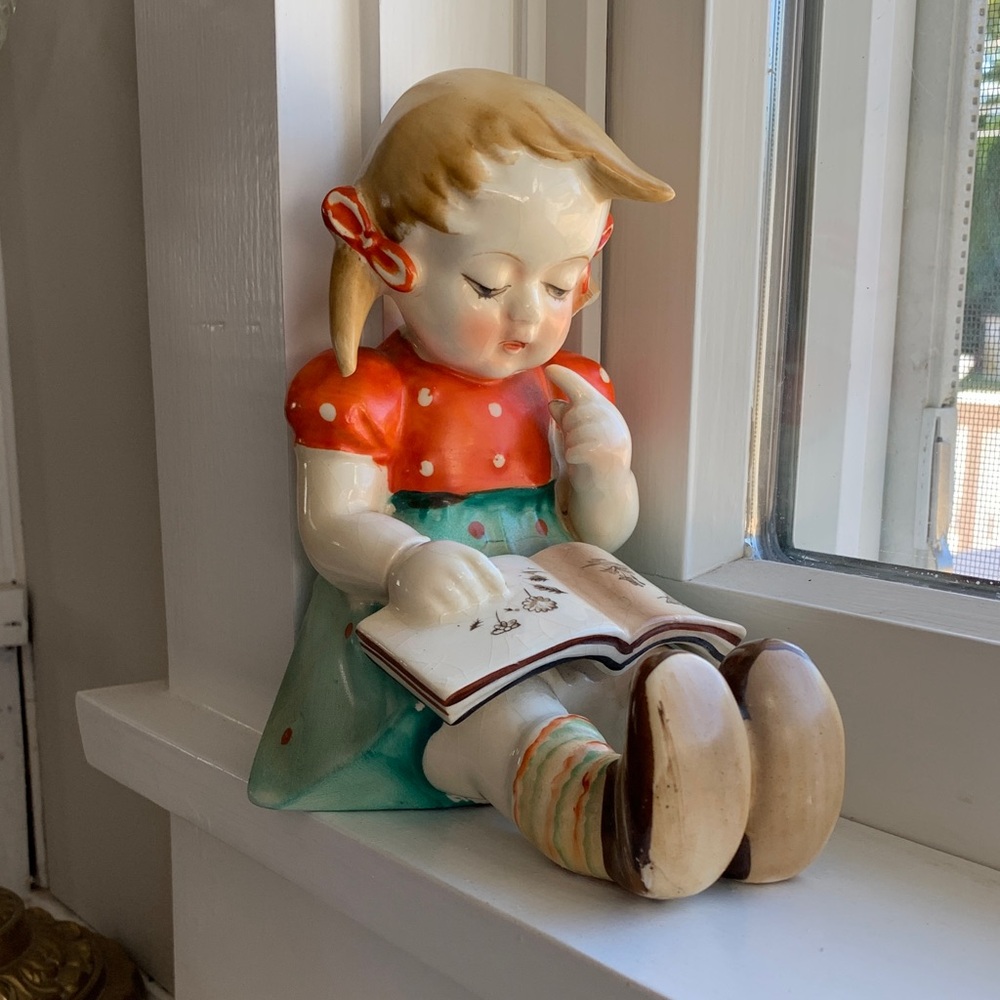 Adorable Vintage 1950’s Ceramic Little Girl Reading Figurine book end polka dot